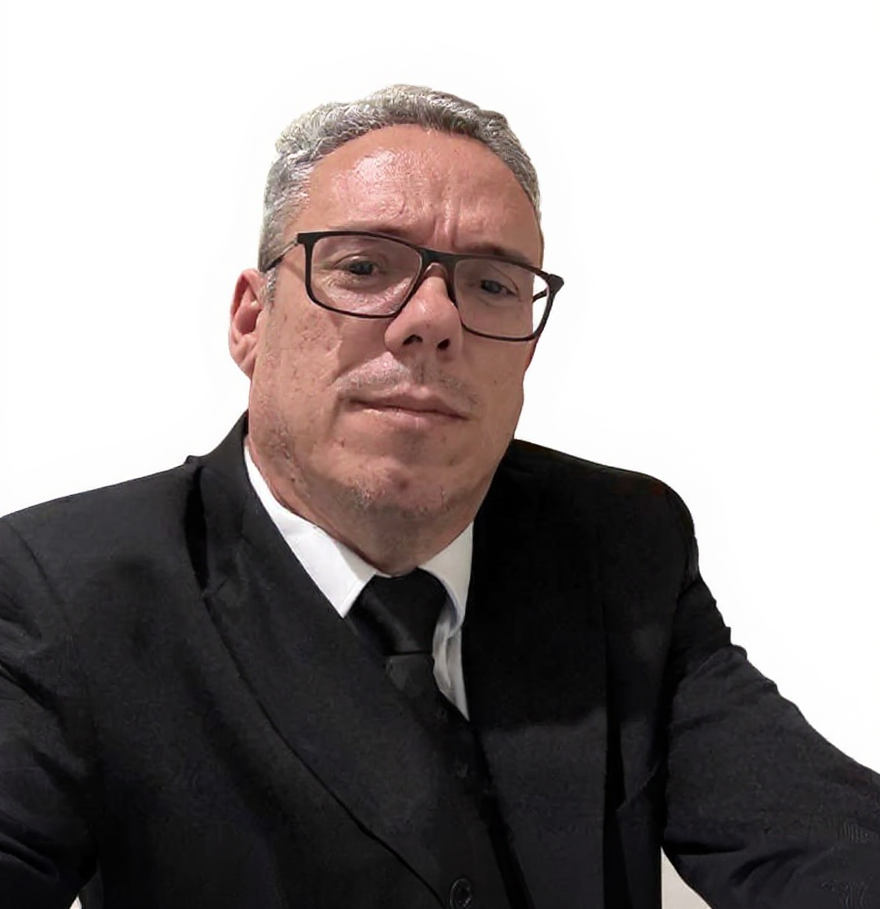 Carlos Eduardo Gentil - Advogado